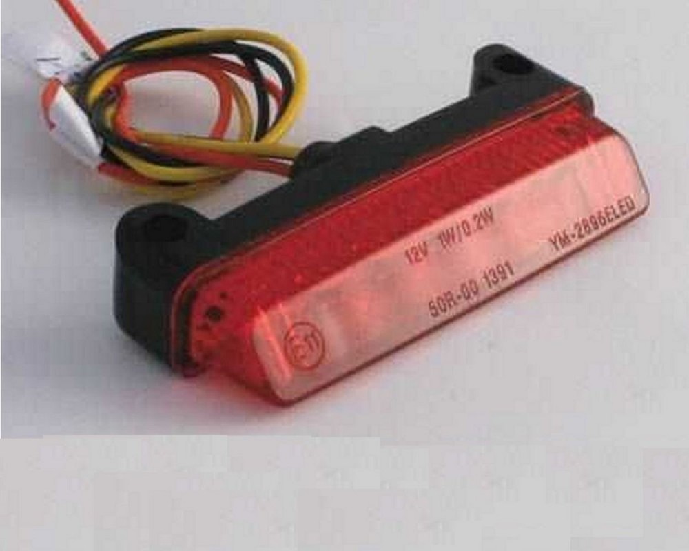 Rcklicht Mini LED, rotes Glas, 78x16x32mm, Roller, Quad